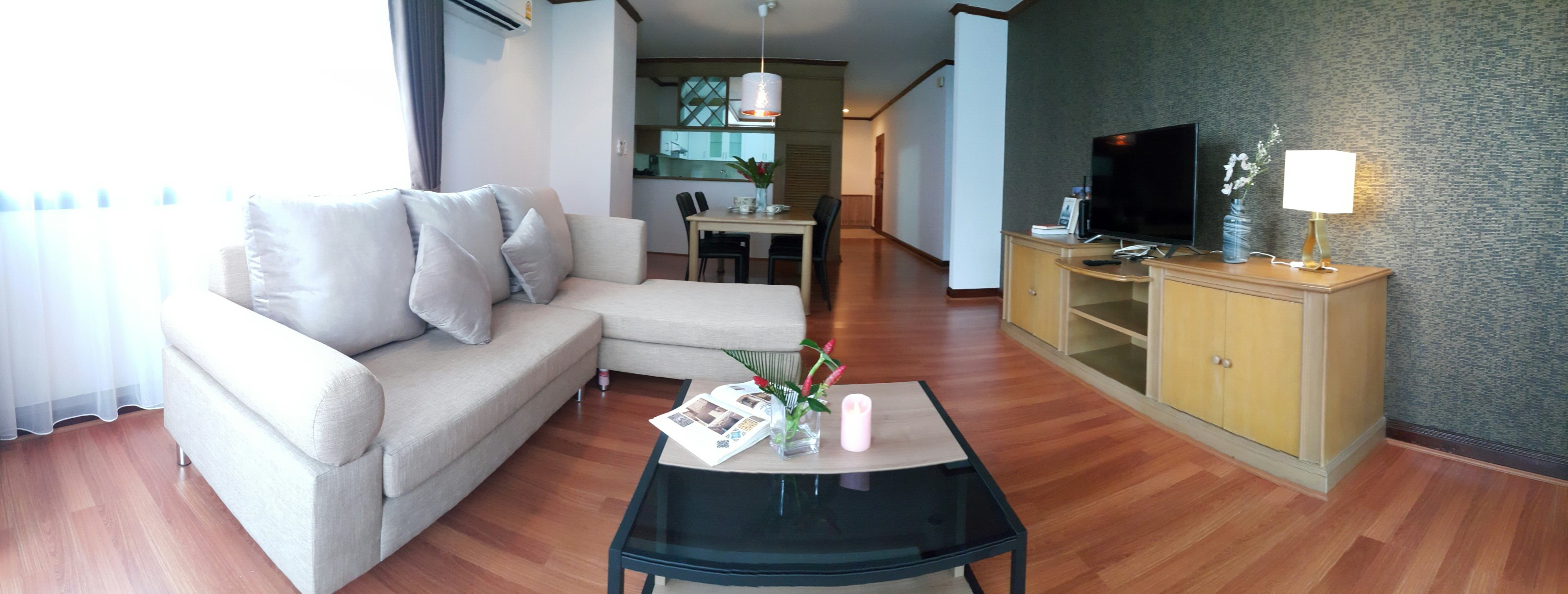 Really nice 2 bed unit for rent in the Rajdamri area of Bangkok near to the BTS Chidlom