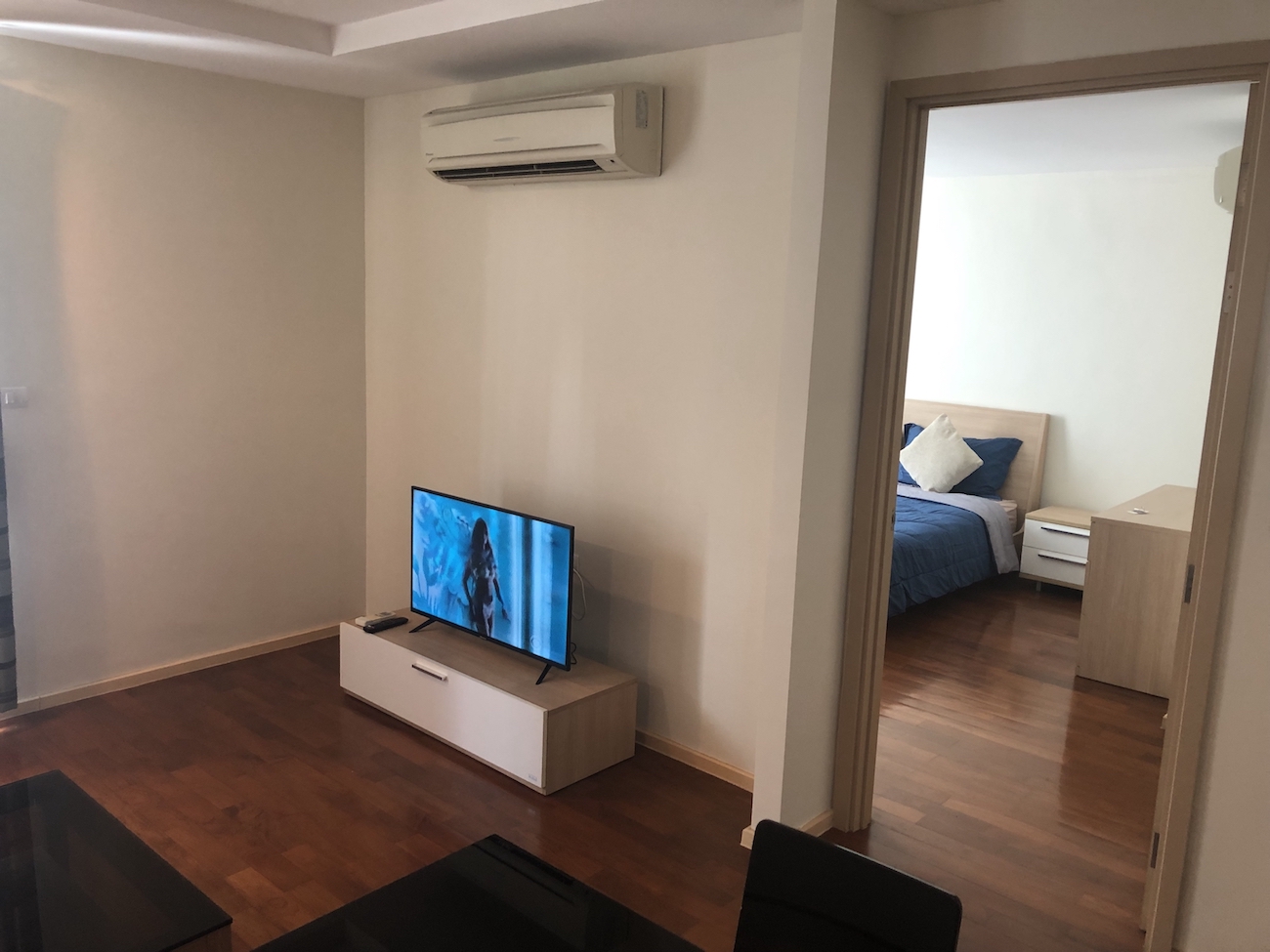 Lovely 1 bed apartment for rent in low Sukhumvit near to the BTS – 52sqm (id:793)