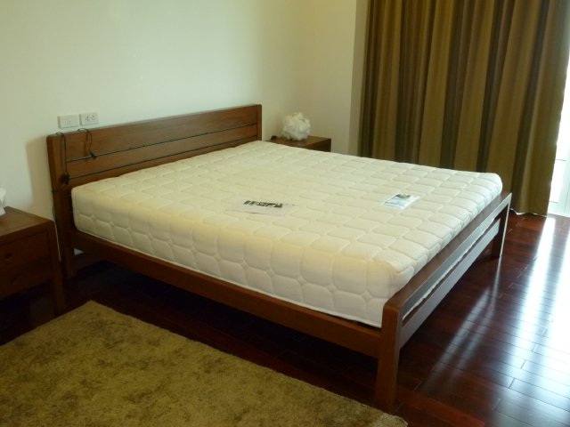 Rajdamri.  3 Bedrooms Condo / Apartment To Buy. 168sqm (id:2341)