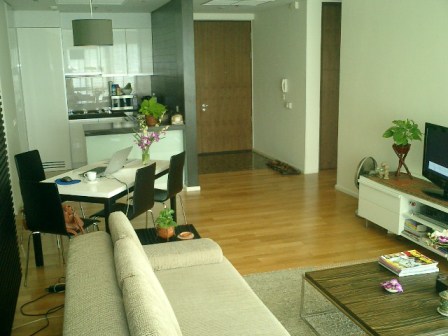 Sukhumvit.  1 Bedroom Condo / Apartment For Rent. 69sqm (id:2346)