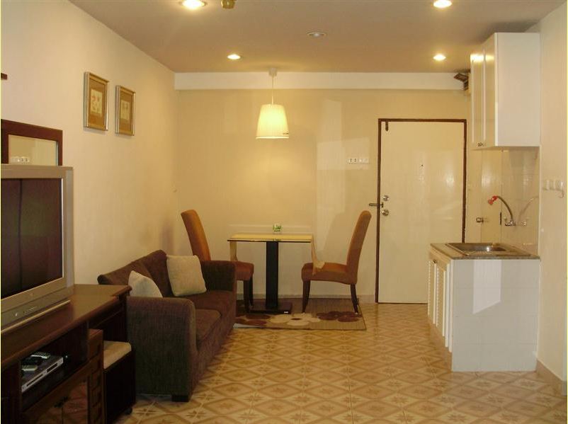 Sukhumvit.  Apartment For Rent. 35sqm (id:2356)