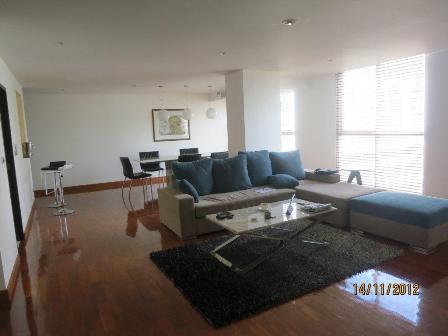 Really nice 3 Bedrooms Apartment For sale in low sukhumvit near to the BTS. 230sqm (id:2397)