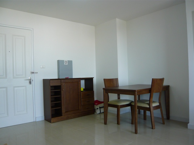 Sukhumvit .  1 Bedroom Condo / Apartment For Rent. 50sqm (id:2417)