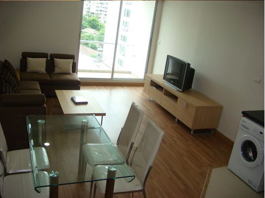 Sukhumvit.  2 Bedrooms Condo / Apartment For Rent. 105sqm (id:2474)