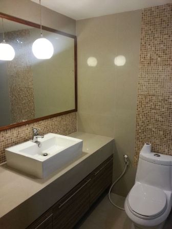 Sukhumvit.  2 Bedrooms Condo / Apartment To Buy. 105sqm (id:2501)