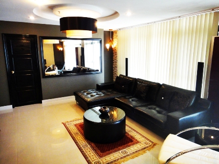 Sukhumvit.  2 Bedrooms Condo / Apartment For Rent. 128sqm (id:2510)