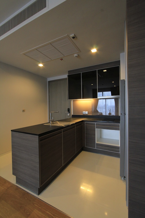 Sukhumvit.  1 Bedroom Condo / Apartment For Rent. 57sqm (id:2548)