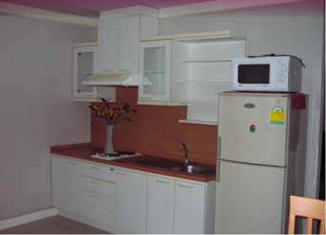Sukhumvit.  2 Bedrooms Condo / Apartment To Buy. 85sqm (id:2571)