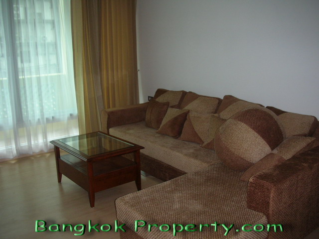 Sukhumvit.  2 Bedrooms Condo / Apartment For Rent. 100sqm (id:231)