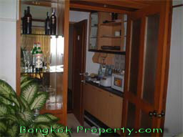 Sukhumvit.  1 Bedroom Condo / Apartment For Rent. 60sqm (id:266)
