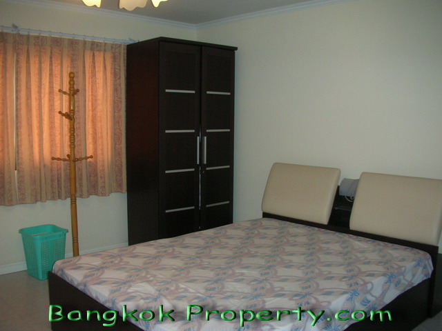 Sukhumvit.  2 Bedrooms Condo / Apartment For Rent. 96sqm (id:282)