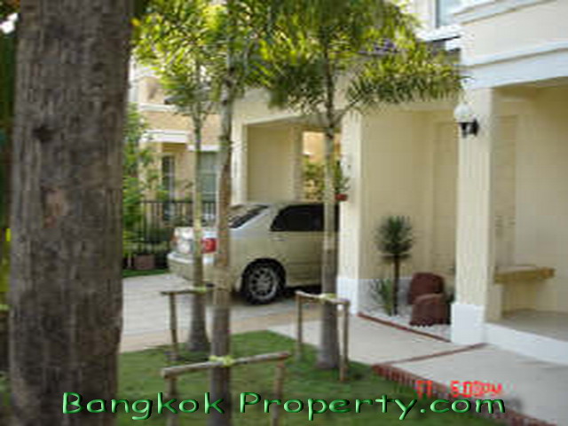Pathumthani.  3 Bedrooms House For Rent. 148sqm (id:337)