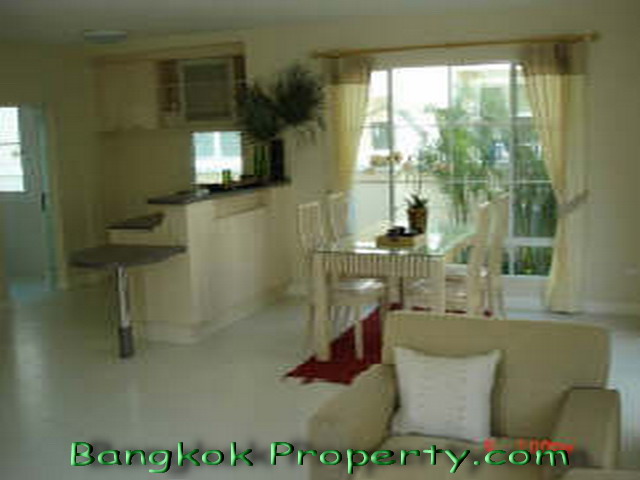 Pathumthani.  3 Bedrooms House For Rent. 148sqm (id:337)