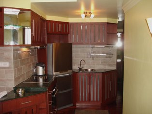 Sukhumvit.  1 Bedroom Condo / Apartment For Rent. 105sqm (id:407)