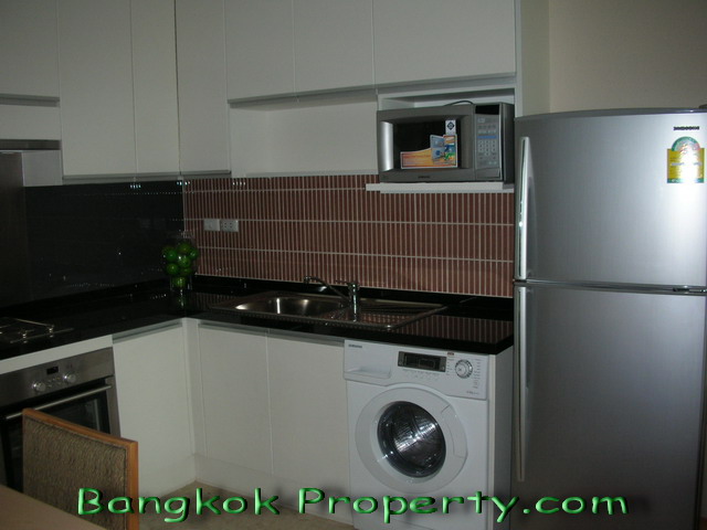 Sukhumvit.  1 Bedroom Condo / Apartment For Rent. 65sqm (id:269)