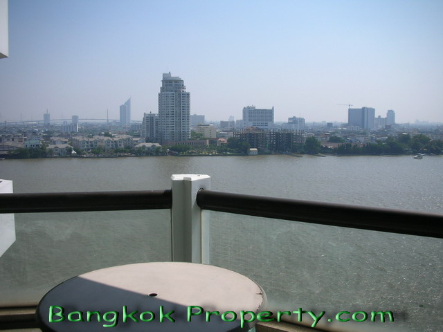 Chareonakorn.  3 Bedrooms Condo / Apartment To Buy. 270sqm (id:474)