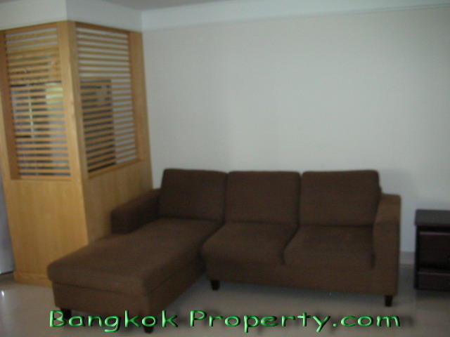 Sukhumvit.  2 Bedrooms Condo / Apartment For Rent. 84sqm (id:60)