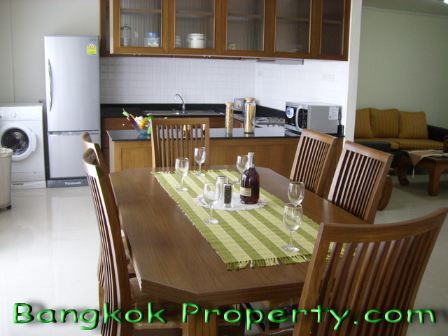 Sukhumvit.  2 Bedrooms Condo / Apartment For Rent. 130sqm (id:678)