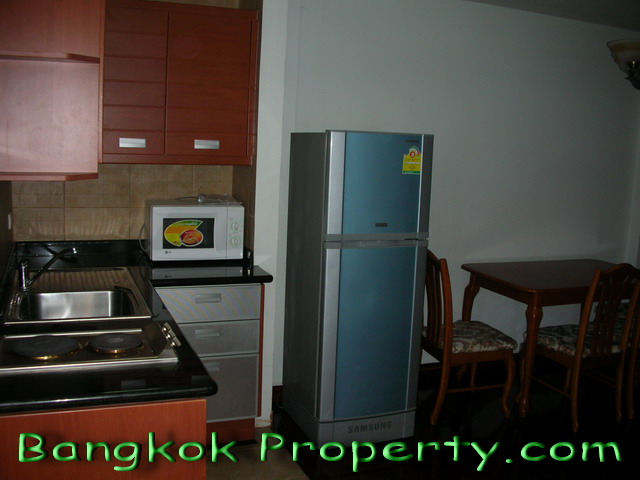 Sukhumvit.  2 Bedrooms Condo / Apartment For Rent. 80sqm (id:645)