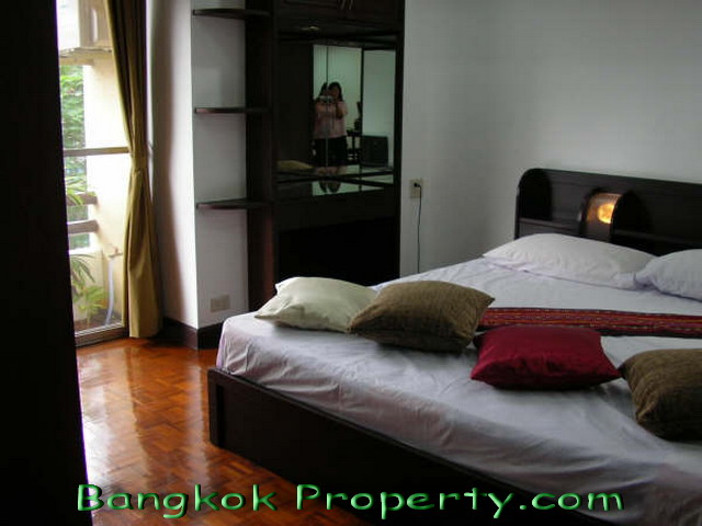 Sukhumvit.  1 Bedroom Condo / Apartment For Rent. 70sqm (id:467)