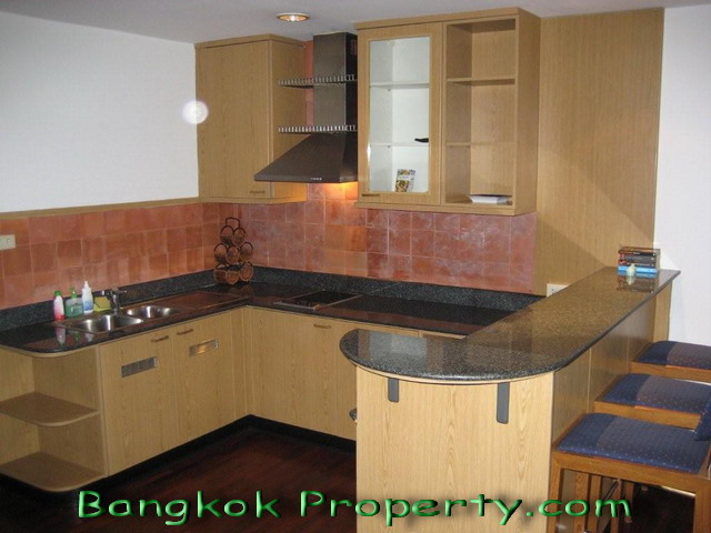 Thonglor.  2 Bedrooms Condo / Apartment To Buy. 70sqm (id:460)