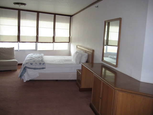 Near Krung Thon Bridge (Sanghi).  3 Bedrooms Condo / Apartment To Buy. 181sqm (id:767)
