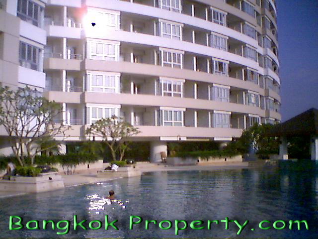 Charoenkrung.  2 Bedrooms Condo / Apartment To Buy. 93sqm (id:772)