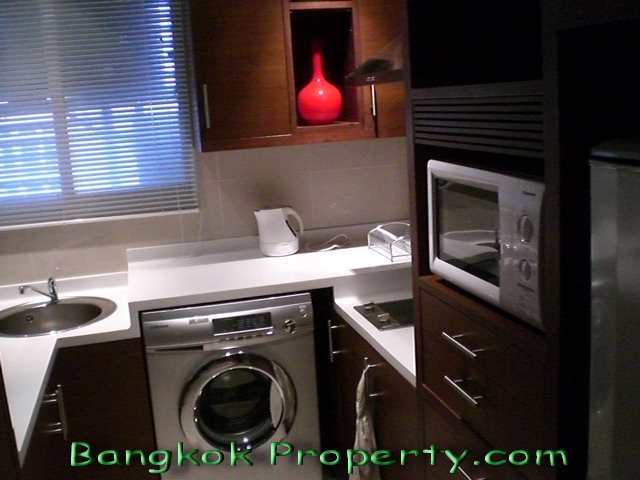 Langsuan.  2 Bedrooms Condo / Apartment To Buy. 85sqm (id:713)