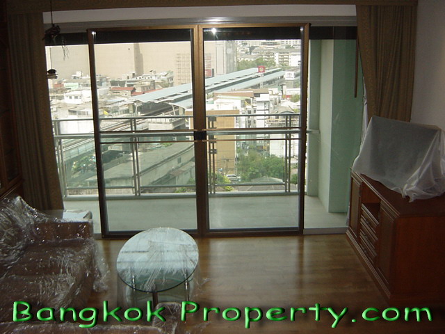 Sukhumvit.  2 Bedrooms Condo / Apartment For Rent. 151sqm (id:816)