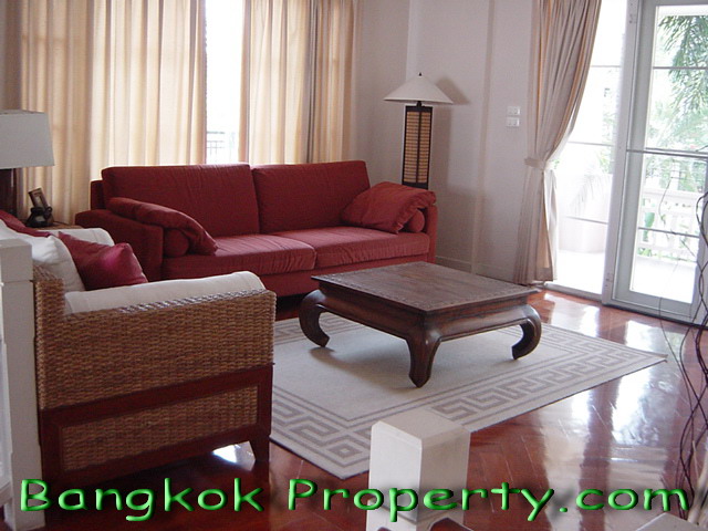 Changwattana.  3 Bedrooms House To Buy. 260sqm (id:831)