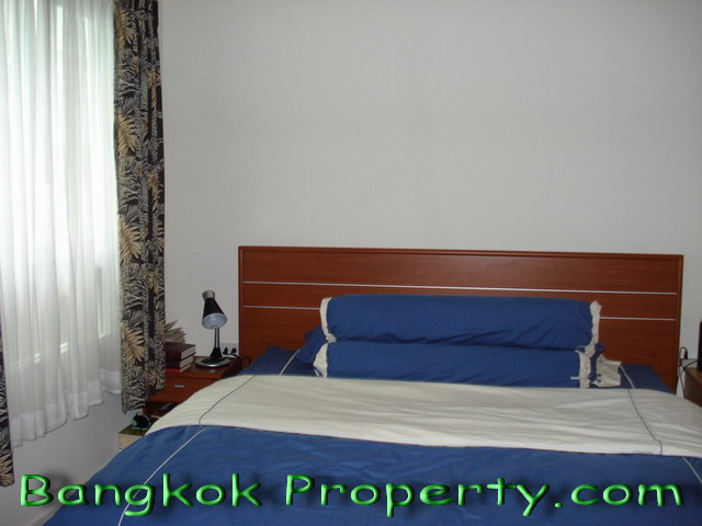 Sukhumvit.  2 Bedrooms Condo / Apartment For Rent. 73sqm (id:865)
