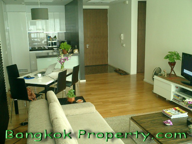 Sukhumvit.  1 Bedroom Condo / Apartment For Rent. 69sqm (id:853)