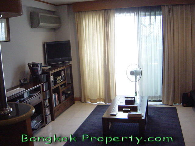 Srinakarin.  2 Bedrooms Condo / Apartment To Buy. 80sqm (id:893)