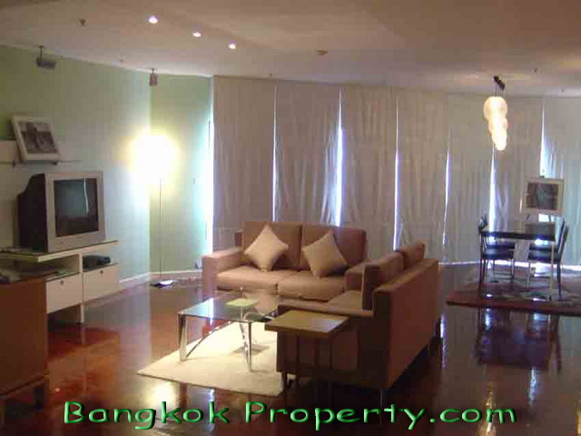 Bangna.  2 Bedrooms Condo / Apartment To Buy. 135sqm (id:97)