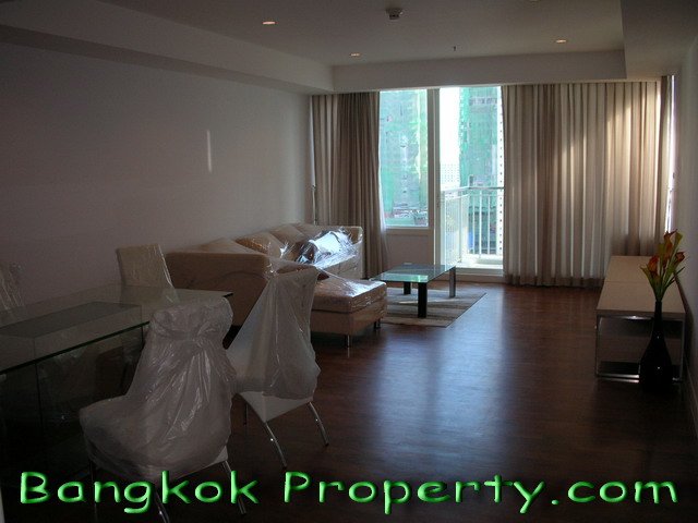 Sukhumvit.  3 Bedrooms Condo / Apartment To Buy. 145sqm (id:955)