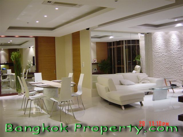 Chareonakorn.  4 Bedrooms Condo / Apartment To Buy. 230sqm (id:1010)