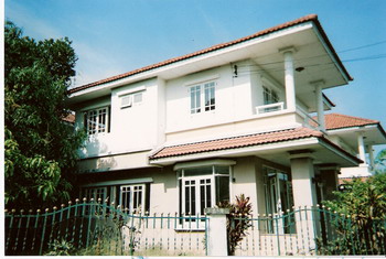 Suwinthawong .  2 Bedrooms House For Rent. 66sqm (id:1022)