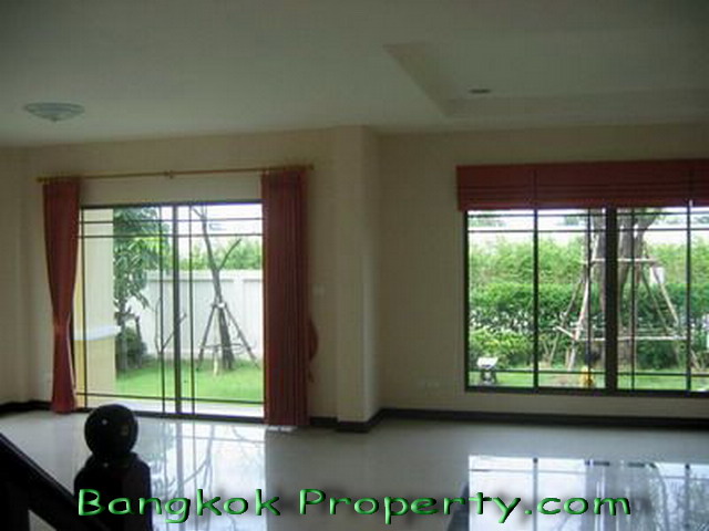 Serithai.  3 Bedrooms House To Buy. 202sqm (id:1053)