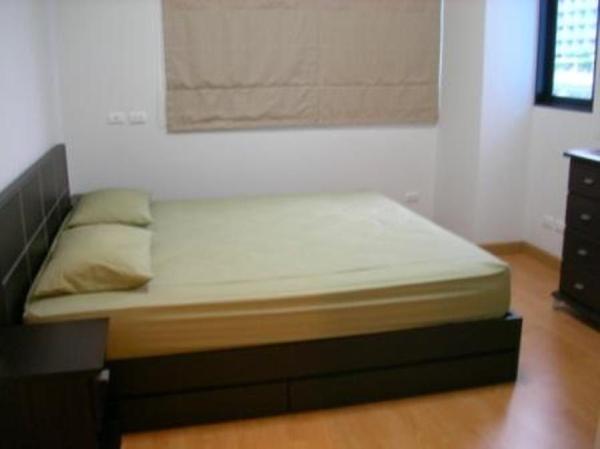 Sukhumvit.  1 Bedroom Condo / Apartment For Rent. 50sqm (id:1055)