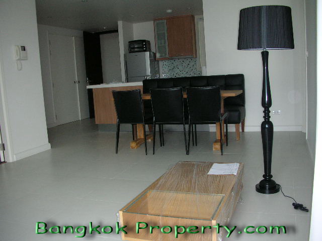 Chidlom.  2 Bedrooms Condo / Apartment For Rent. 89sqm (id:1137)
