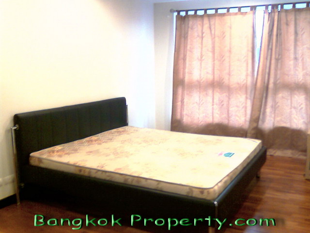 Sukhumvit.  2 Bedrooms Condo / Apartment For Rent. 103sqm (id:1169)