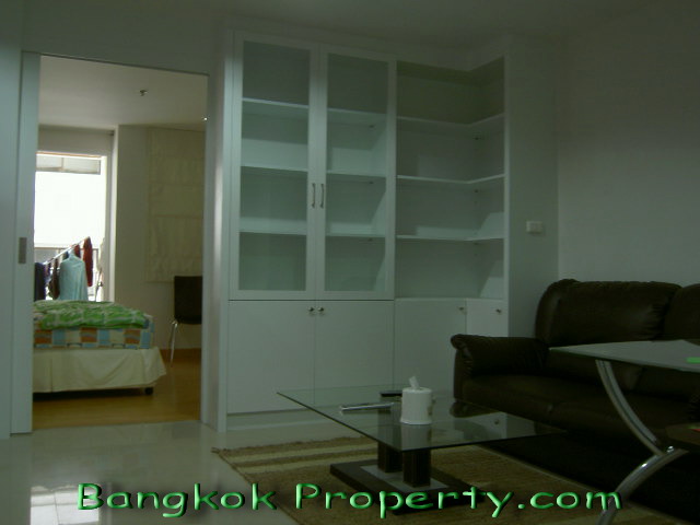 Sukhumvit.  1 Bedroom Condo / Apartment For Rent. 50sqm (id:1203)