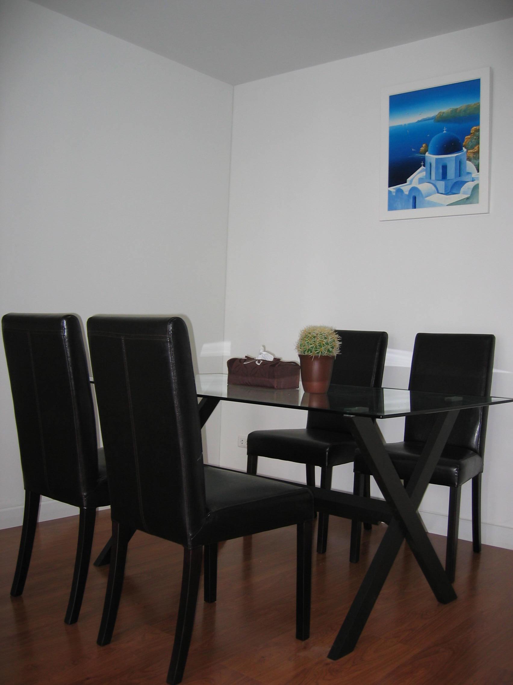 Sukhumvit.  1 Bedroom Condo / Apartment For Rent. 52sqm (id:1205)
