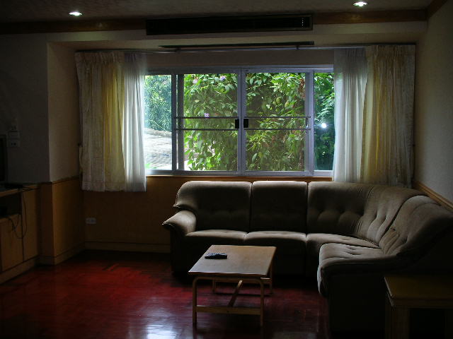 Sukhumvit.  2 Bedrooms Condo / Apartment For Rent. 80sqm (id:574)