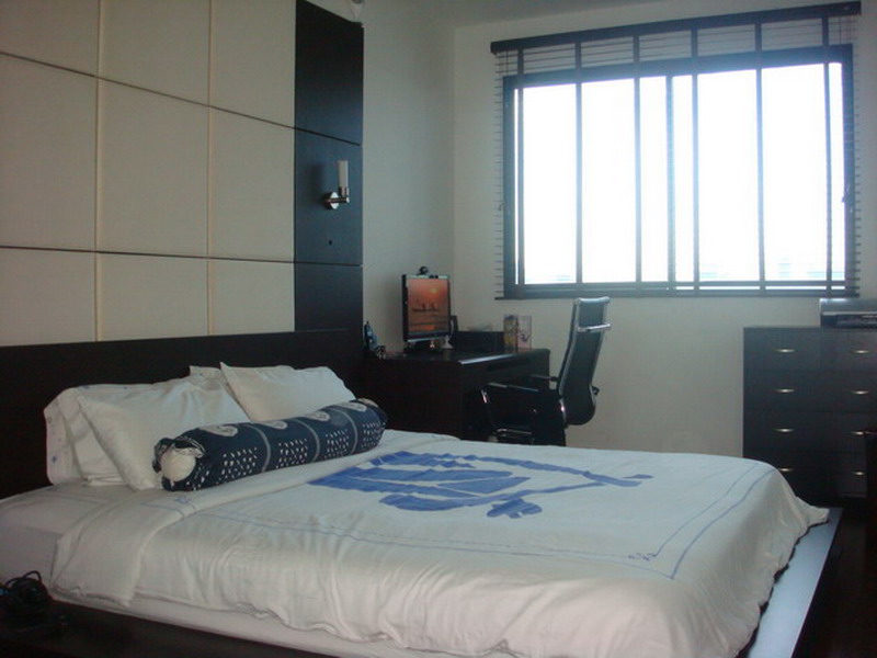 Sukhumvit.  1 Bedroom Condo / Apartment To Buy. 60sqm (id:1344)