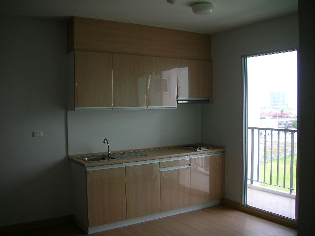 Sukhumvit.  2 Bedrooms Condo / Apartment To Buy. 66sqm (id:1347)