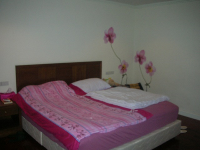 Sukhumvit.  2 Bedrooms Condo / Apartment For Rent. 130sqm (id:1350)