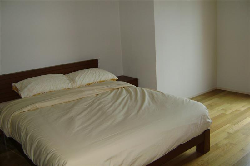 Sukhumvit.  2 Bedrooms Condo / Apartment For Rent. 152sqm (id:1373)
