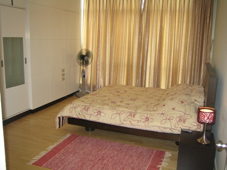 Sukhumvit.  2 Bedrooms Condo / Apartment For Rent. 92sqm (id:1439)