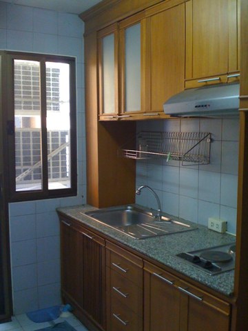 Sukhumvit.  2 Bedrooms Condo / Apartment For Rent. 95sqm (id:1440)